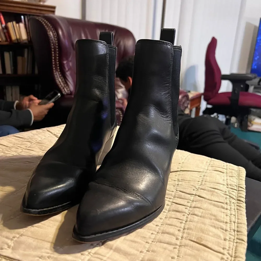 Michael Kors Black Leather Pointed Toe Chelsea Boots Western Style Block‎ Heel